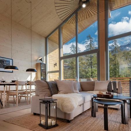 Hellochalet - Chalet Northern Lights - Family Ski Chalet With Garden Walking Distance Lift Valtournenche Eksteriør bilde