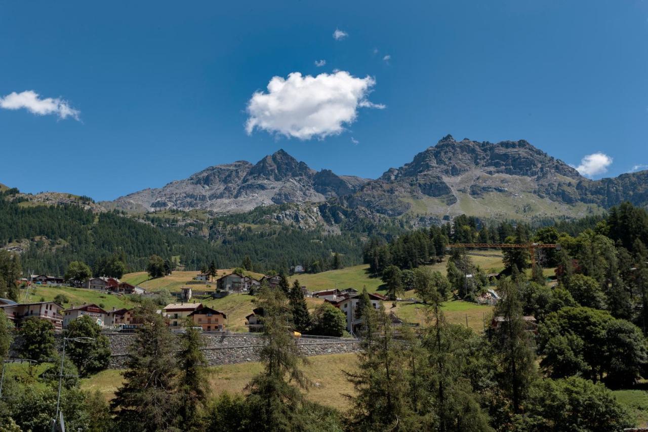 Hellochalet - Chalet Northern Lights - Family Ski Chalet With Garden Walking Distance Lift Valtournenche Eksteriør bilde